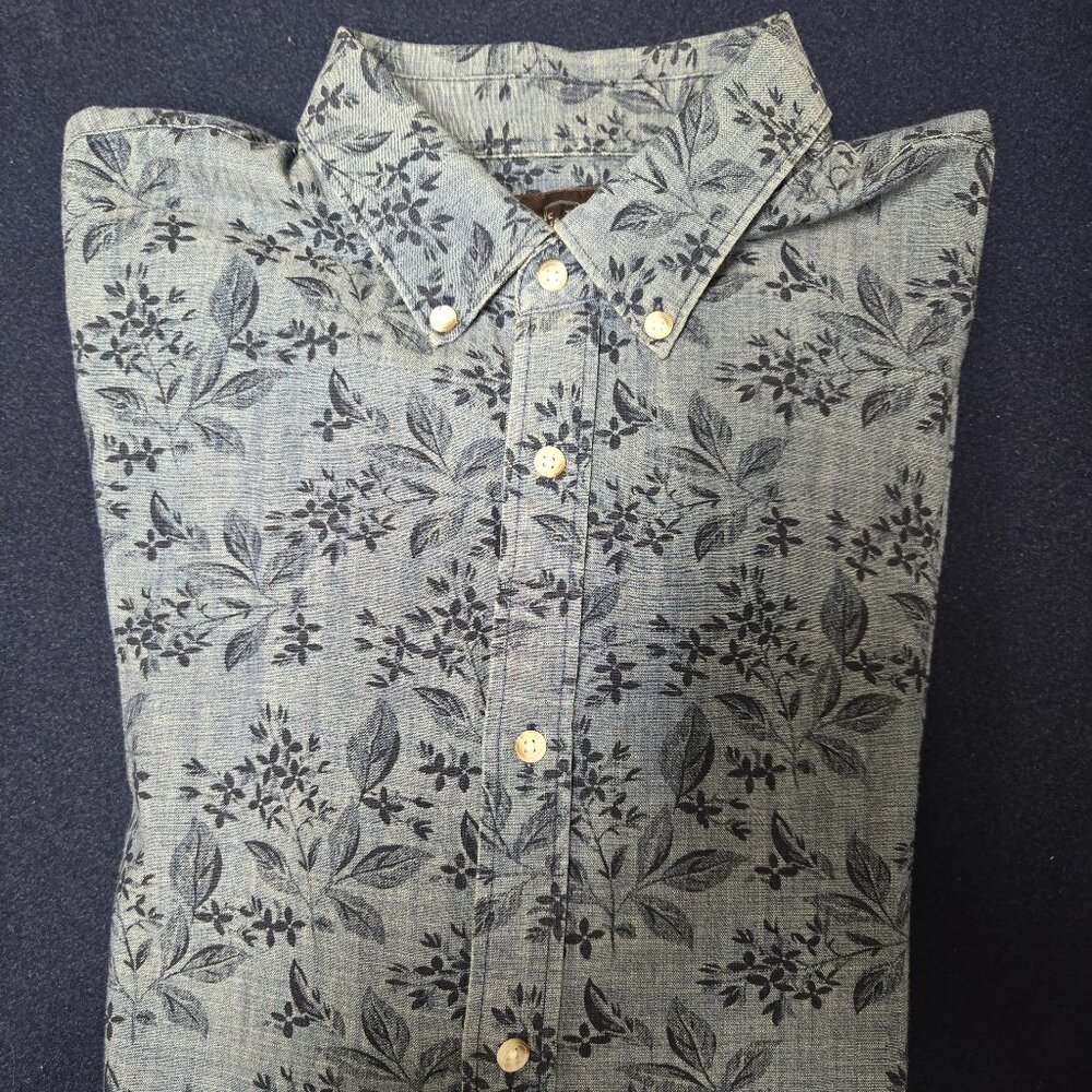 Men's Large Floral Button-Down Shirt (24" ptp)